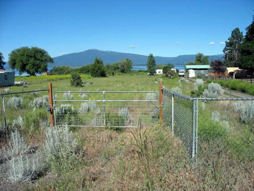 Gorgeous views of Agency Lake and Mt McLoughlin from this 1.22 acre parcel. Access to the lake for boating, fishing, duck hunting and water sports. What a beautiful area to build your dream home.