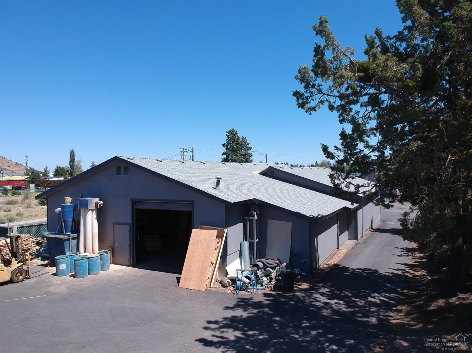 CLAB - Commercial Sale