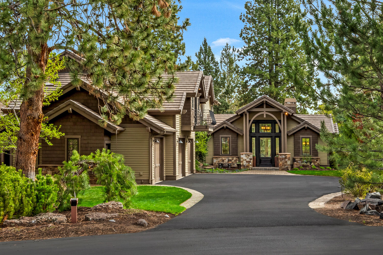 19570 Ball Butte Court