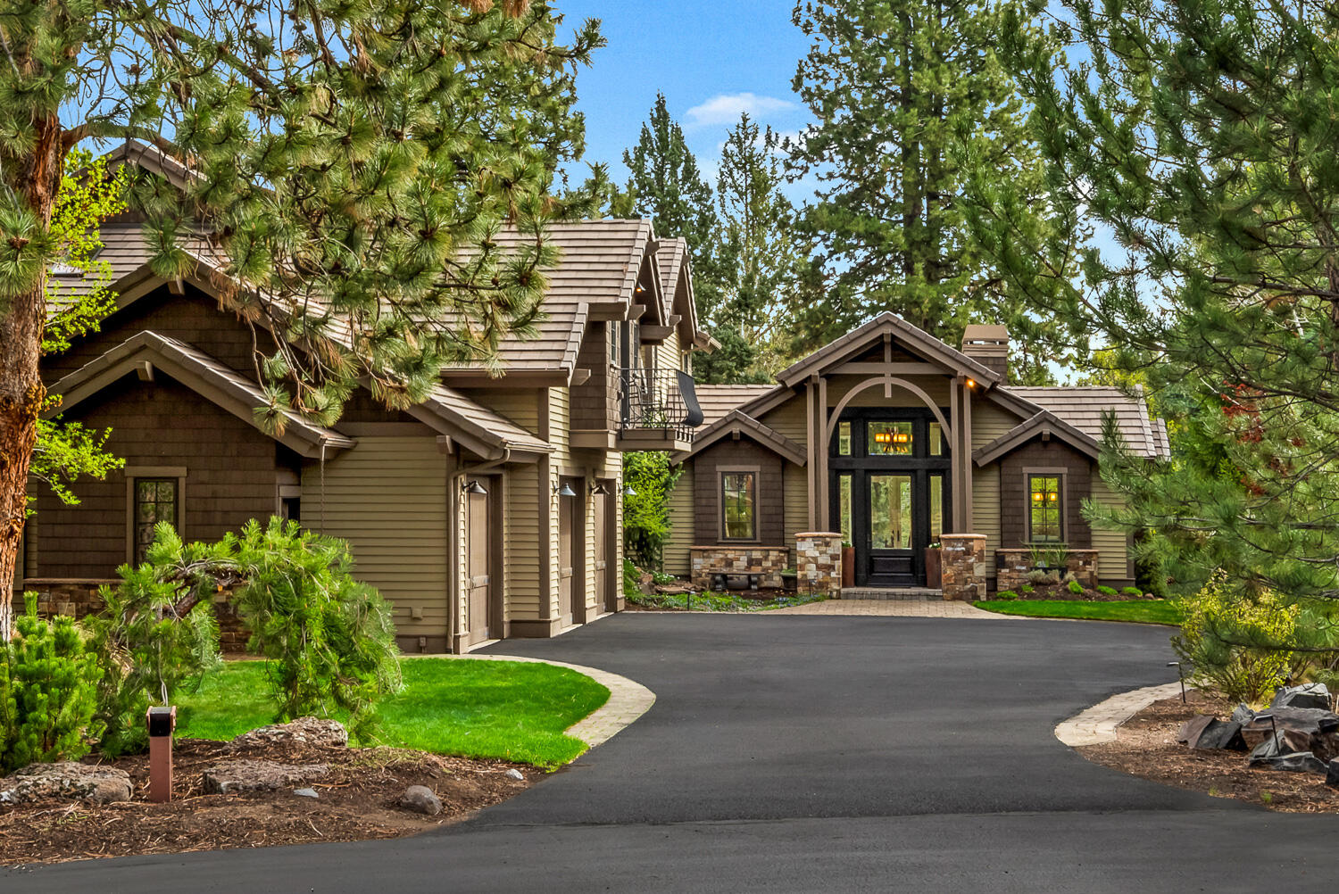 19570 Ball Butte Court