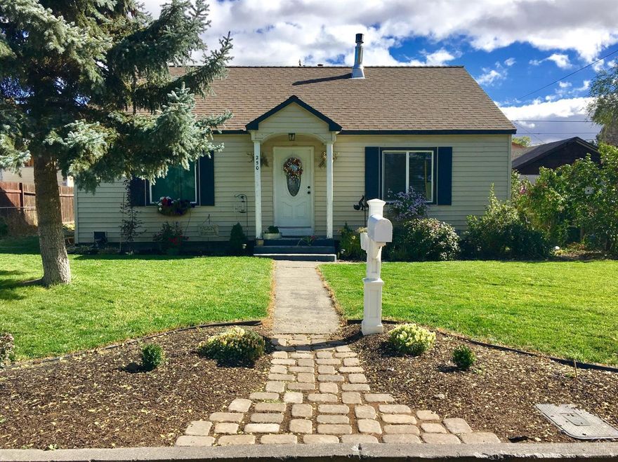 Charming & cozy 1939 one-of-a-kind home. It's warm stand alone gas fireplace backed w/ shiplap greets you as you come in. Home features large master bedroom, newly renovated kitchen and bathrooms, & a large utility/laundry room. Close to Redmond Canyon, Downtown, Sam Johnson Park, etc. Don't miss out on this opportunity to own this cozy historic home without the restrictions! Assessor's say 996 sq ft but the garage was converted into a large master bedroom & 1/2 bath in 2004.