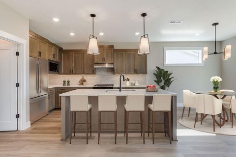 Tiny photo for 1438 NE Whistle Way, Prineville, OR 97754 (MLS # 220210884)