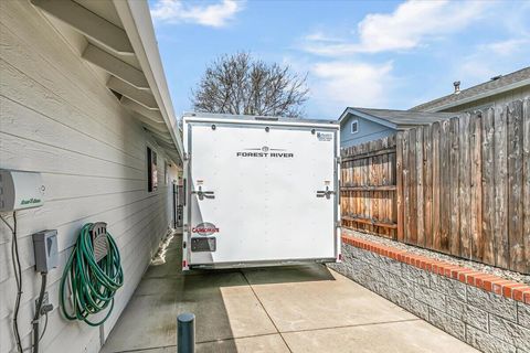 Tiny photo for 1518 Cypress Point Drive, Medford, OR 97504 (MLS # 220219336)