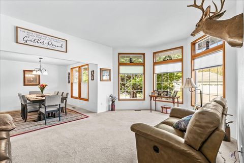 Tiny photo for 1518 Cypress Point Drive, Medford, OR 97504 (MLS # 220219336)