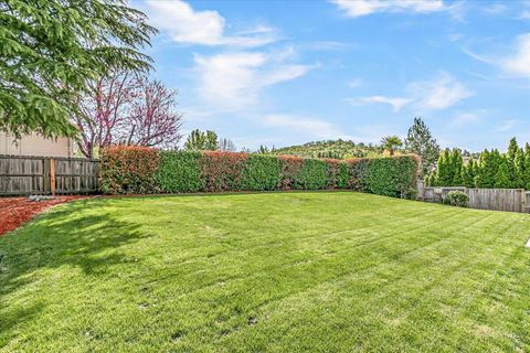 Tiny photo for 1518 Cypress Point Drive, Medford, OR 97504 (MLS # 220219336)