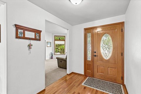 Tiny photo for 1518 Cypress Point Drive, Medford, OR 97504 (MLS # 220219336)