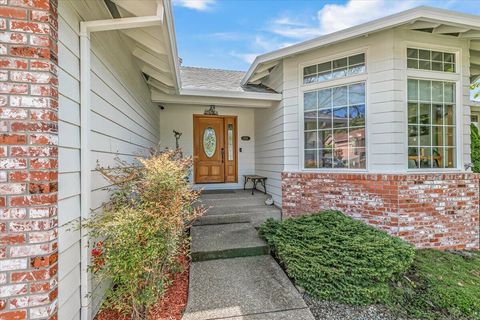Tiny photo for 1518 Cypress Point Drive, Medford, OR 97504 (MLS # 220219336)