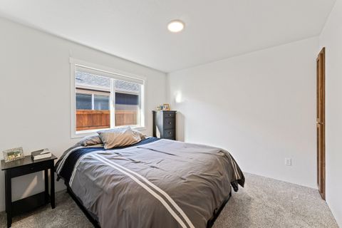 Tiny photo for 1876 SW Mistybrook Drive, Grants Pass, OR 97527 (MLS # 220213276)