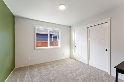 Tiny photo for 1876 SW Mistybrook Drive, Grants Pass, OR 97527 (MLS # 220213276)
