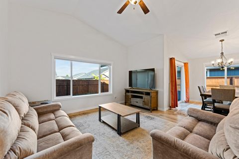 Tiny photo for 1876 SW Mistybrook Drive, Grants Pass, OR 97527 (MLS # 220213276)