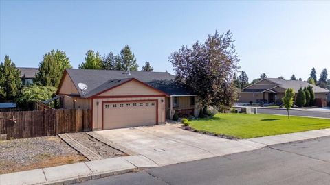 2201 SW Stonehedge Court Redmond OR 97756