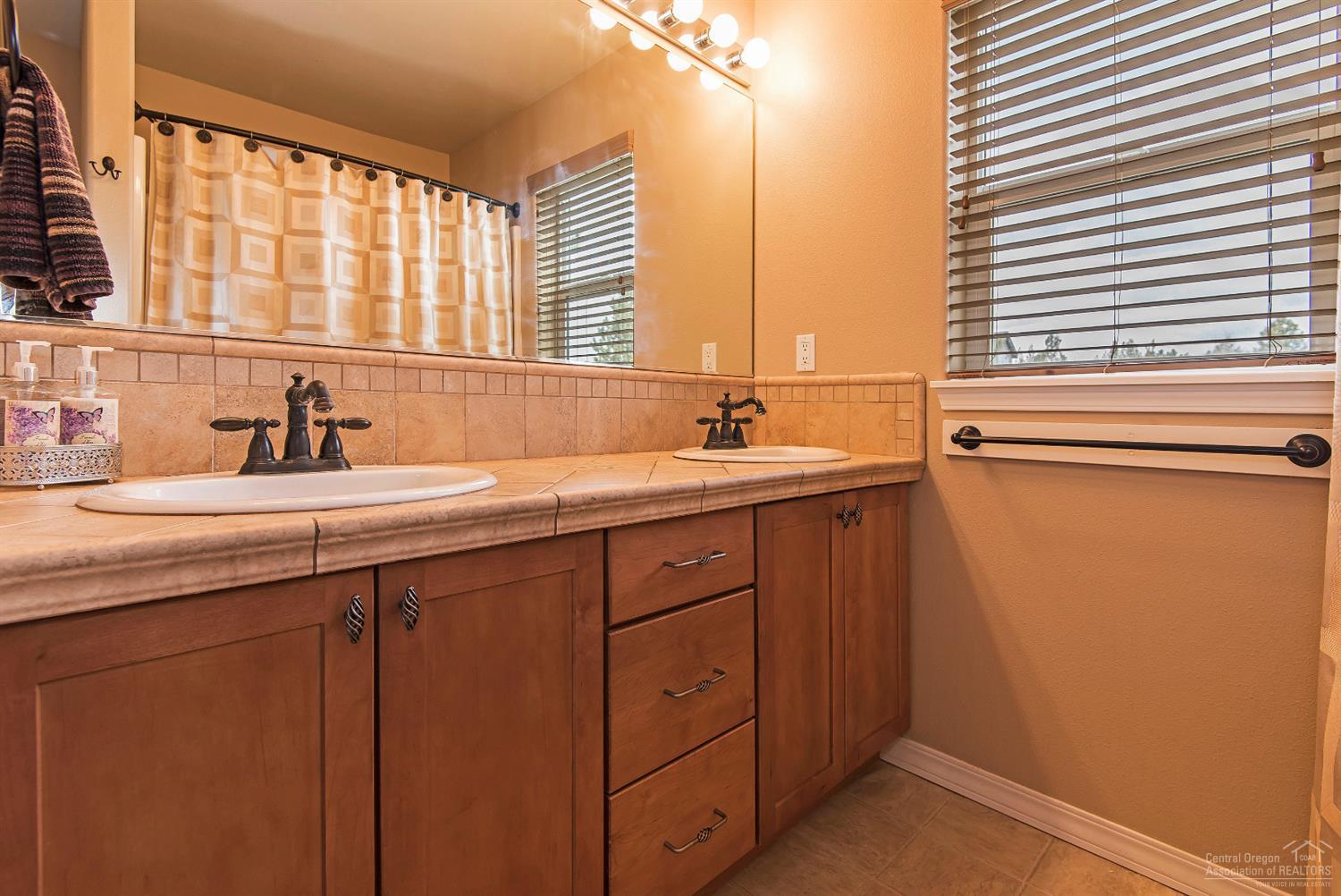 River Canyon Estates - Residential