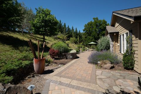 Tiny photo for 651 Holton Road, Talent, OR 97540 (MLS # 220224794)