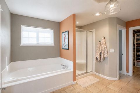 Tiny photo for 651 Holton Road, Talent, OR 97540 (MLS # 220224794)