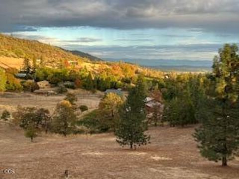 Tiny photo for 651 Holton Road, Talent, OR 97540 (MLS # 220224794)