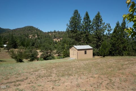Tiny photo for 651 Holton Road, Talent, OR 97540 (MLS # 220224794)