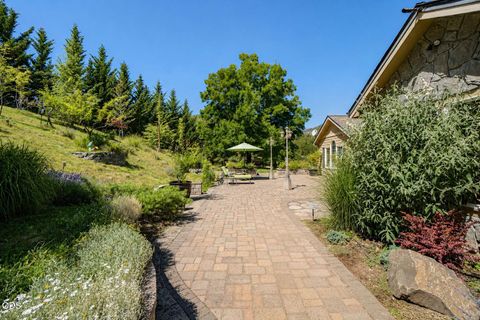 Tiny photo for 651 Holton Road, Talent, OR 97540 (MLS # 220224794)