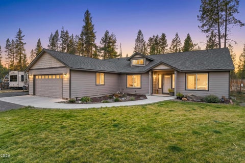 Photo of 53088 Loop Drive, La Pine, OR 97739 (MLS # 220229661)