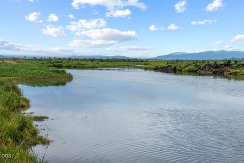 Tiny photo for 33228 Malheur Street, Sprague River, OR 97639 (MLS # 220222973)