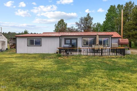 Photo of 33228 Malheur Street, Sprague River, OR 97639 (MLS # 220222973)