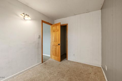 Tiny photo for 33228 Malheur Street, Sprague River, OR 97639 (MLS # 220222973)