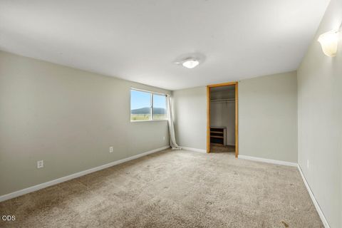 Tiny photo for 33228 Malheur Street, Sprague River, OR 97639 (MLS # 220222973)