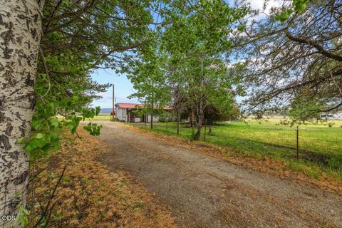 Tiny photo for 33228 Malheur Street, Sprague River, OR 97639 (MLS # 220222973)