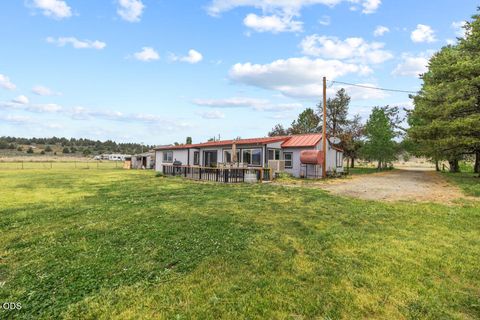 Tiny photo for 33228 Malheur Street, Sprague River, OR 97639 (MLS # 220222973)