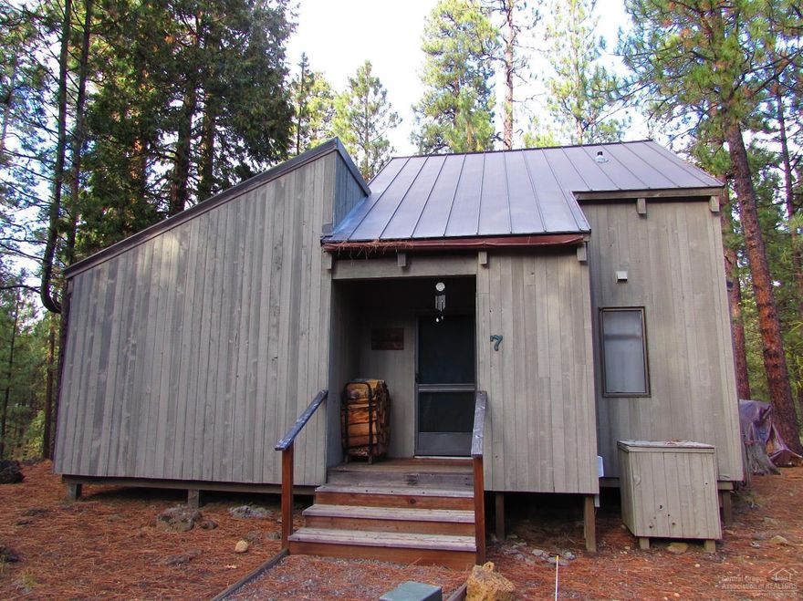 Ridge Cabins are one of the best values on the Ranch! This cozy cabin feels a bit larger than 961 sq. ft. with a great room featuring a wall of windows viewing pine trees. 3 bedrooms (1 is a loft), 1 bath and fireplace. RC7 is located at the heart of the Ranch - Very close to South Meadow Pool & Tennis!