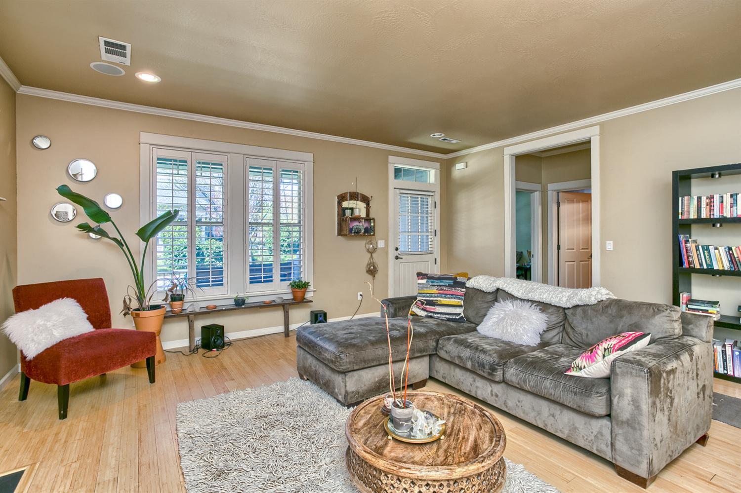 Riverwalk - Residential