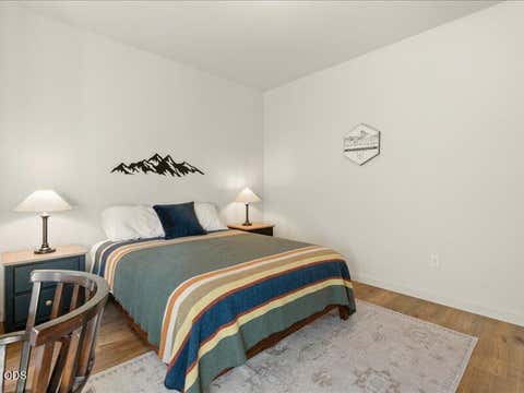 Tiny photo for 1395 Highland View Loop, Redmond, OR 97756 (MLS # 220224497)