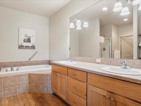 Tiny photo for 1395 Highland View Loop, Redmond, OR 97756 (MLS # 220224497)