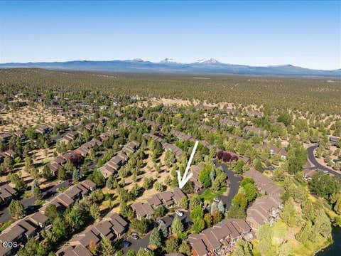 Tiny photo for 1395 Highland View Loop, Redmond, OR 97756 (MLS # 220224497)