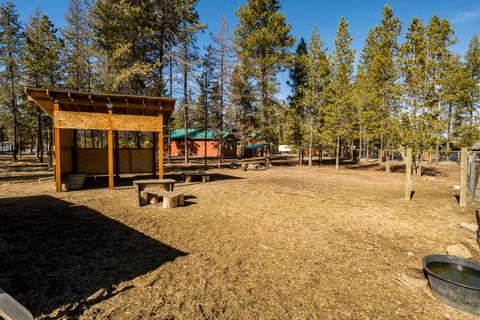 Tiny photo for 16532 Fawn Court, La Pine, OR 97739 (MLS # 220215767)
