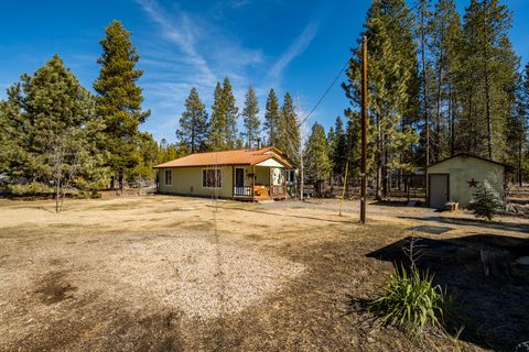 Tiny photo for 16532 Fawn Court, La Pine, OR 97739 (MLS # 220215767)