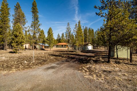Tiny photo for 16532 Fawn Court, La Pine, OR 97739 (MLS # 220215767)