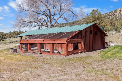 Tiny photo for 16305 N East Ochoco Highway, Prineville, OR 97754 (MLS # 220223790)