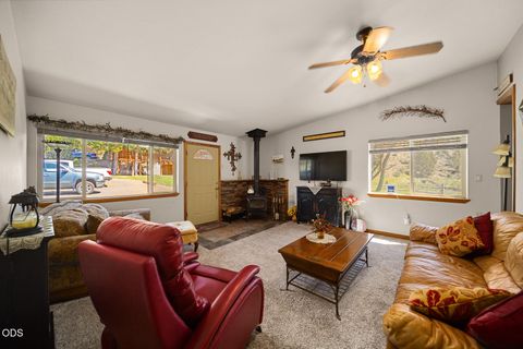 Tiny photo for 16305 N East Ochoco Highway, Prineville, OR 97754 (MLS # 220223790)