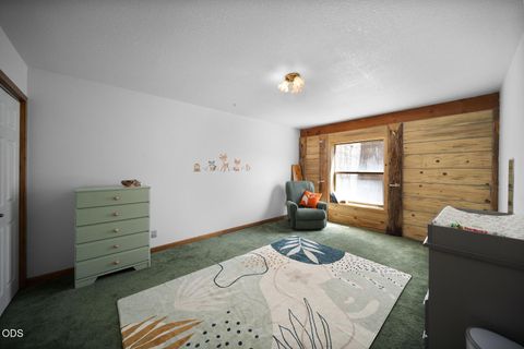 Tiny photo for 16305 N East Ochoco Highway, Prineville, OR 97754 (MLS # 220223790)