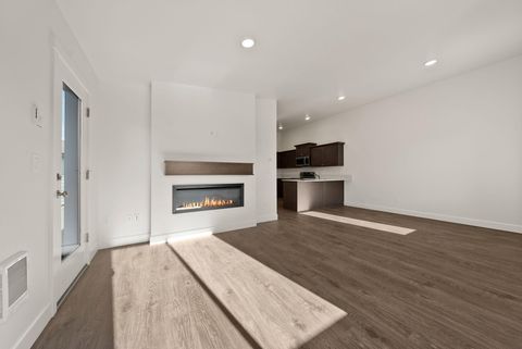 Tiny photo for 4083 SW Obsidian Place #151, Redmond, OR 97756 (MLS # 220213684)