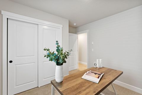 Tiny photo for 4083 SW Obsidian Place #151, Redmond, OR 97756 (MLS # 220213684)