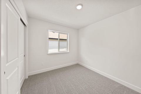 Tiny photo for 4083 SW Obsidian Place #151, Redmond, OR 97756 (MLS # 220213684)