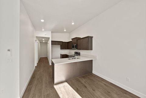 Tiny photo for 4083 SW Obsidian Place #151, Redmond, OR 97756 (MLS # 220213684)