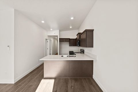 Tiny photo for 4083 SW Obsidian Place #151, Redmond, OR 97756 (MLS # 220213684)