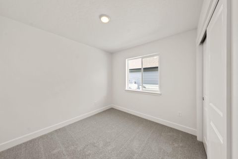 Tiny photo for 4083 SW Obsidian Place #151, Redmond, OR 97756 (MLS # 220213684)