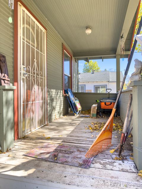 Tiny photo for 625 N 2nd Street, Klamath Falls, OR 97601 (MLS # 220211268)