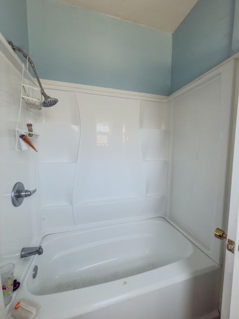 Tiny photo for 625 N 2nd Street, Klamath Falls, OR 97601 (MLS # 220211268)