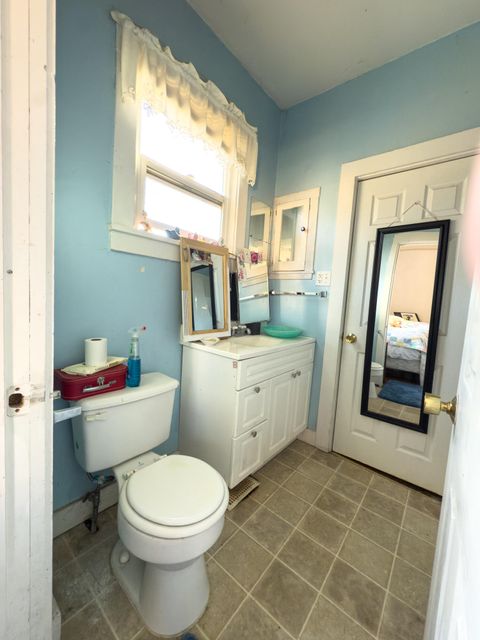 Tiny photo for 625 N 2nd Street, Klamath Falls, OR 97601 (MLS # 220211268)