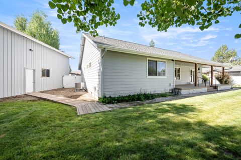 Tiny photo for 16676 McClintock Place, La Pine, OR 97739 (MLS # 220206524)