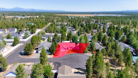 Tiny photo for 16676 McClintock Place, La Pine, OR 97739 (MLS # 220206524)